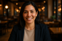 mujero colombiana de 38 años, foto de perfil de facebook. fondo en un restaurante